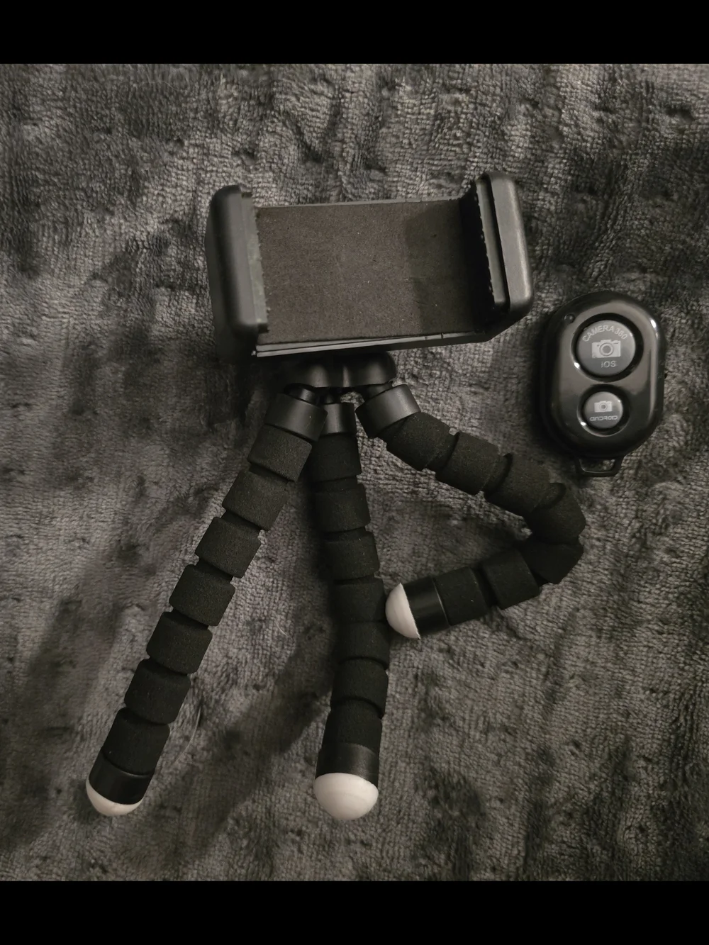 NIB- Universal Flexible Tripod With Phone Mount And Bluetooth Remote Control
